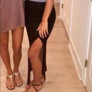 Maxi split skirt
